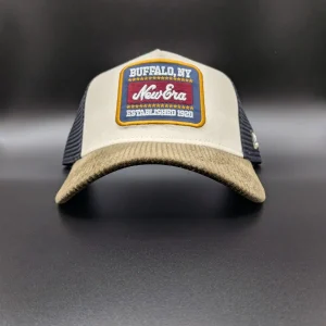 Casquette New Era 9FORTY E-Frame Trucker Licence Patch Cord crème et marron vue 1